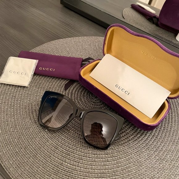 Gucci Lunettes de soleil main image 5